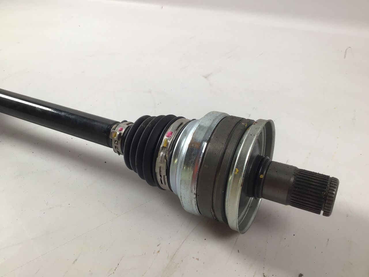 Drive shaft right rear VW Tiguan II (AD) 2.0 TDI 4motion  110 kW  150 PS (01.2016-> )