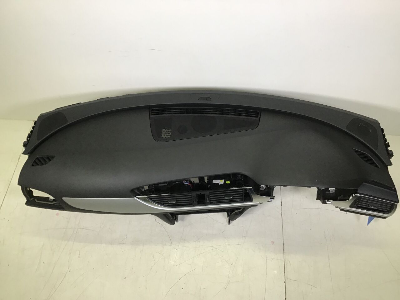 Dashboard AUDI A6 (4G, C7) 3.0 TDI quattro  200 kW  272 PS (09.2014-09.2018)