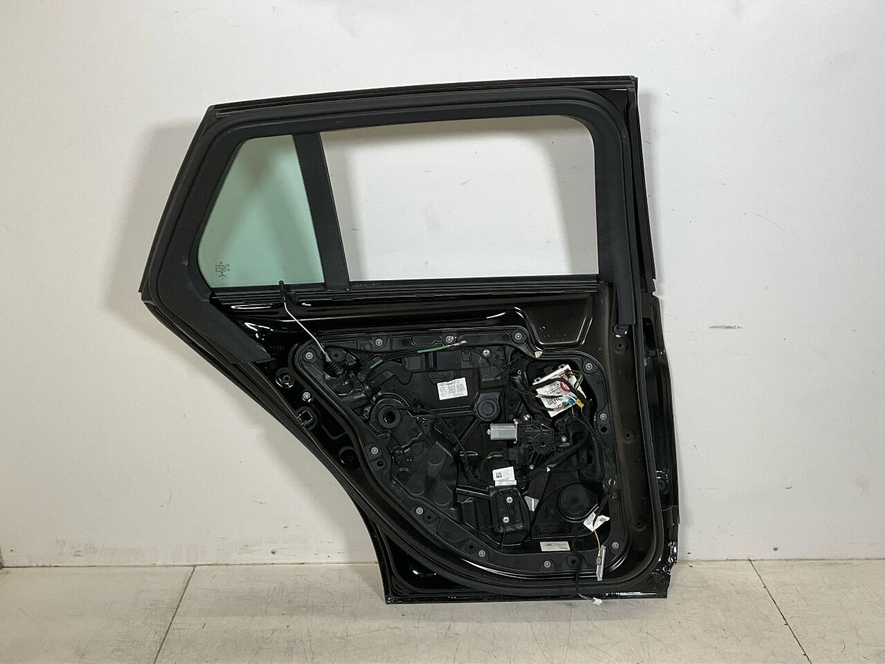 Door left rear MERCEDES-BENZ C-Klasse T-Modell (S205) C 220 BLUETEC  125 kW  170 PS (09.2014-05.2018)