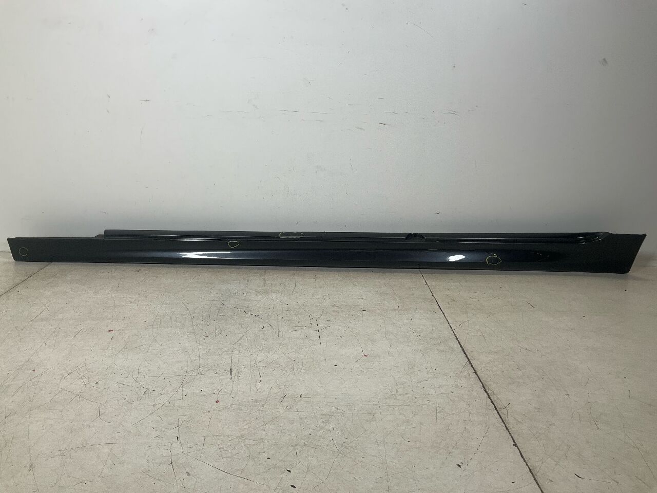 Panelling sill board left BMW 5er (G30, F90) 530d  195 kW  265 PS (09.2016-> )