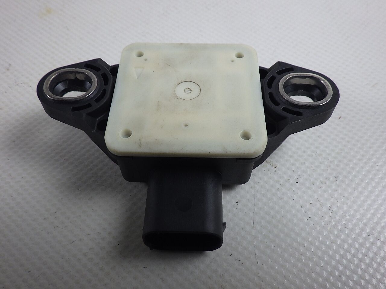 Sensor TESLA Model S (5YJS) 85  285 kW  388 PS (09.2012-02.2016)