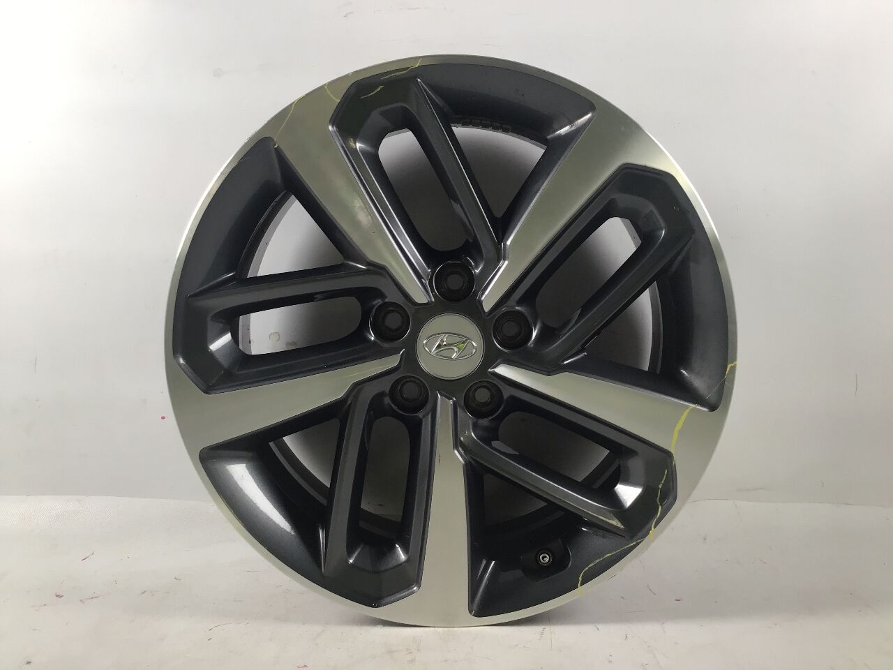 Alloy rim HYUNDAI Kona I (OS, OSE, OSI) 1.0 T-GDI  88 kW  120 PS (07.2017-> )