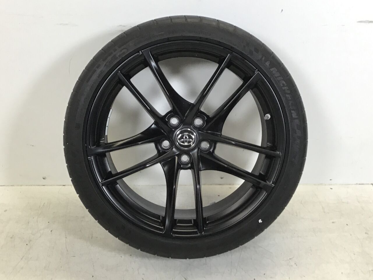 Velg aluminium TOYOTA Supra (DB) 3.0 GR  250 kW  340 PS (03.2019-> )