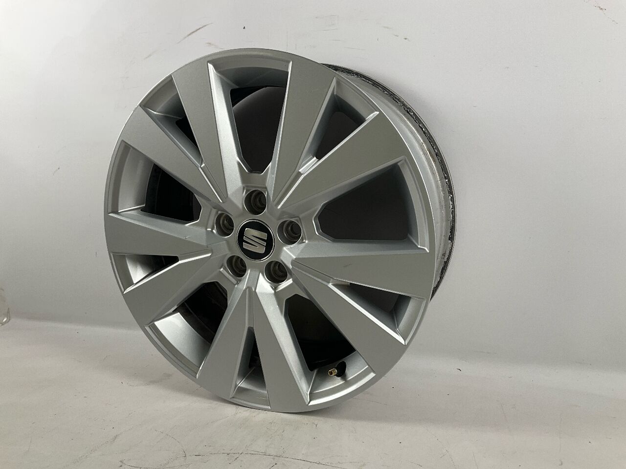 Alloy rim SEAT Arona (KJ7) 1.0 TSI  85 kW  115 PS (07.2017-> )