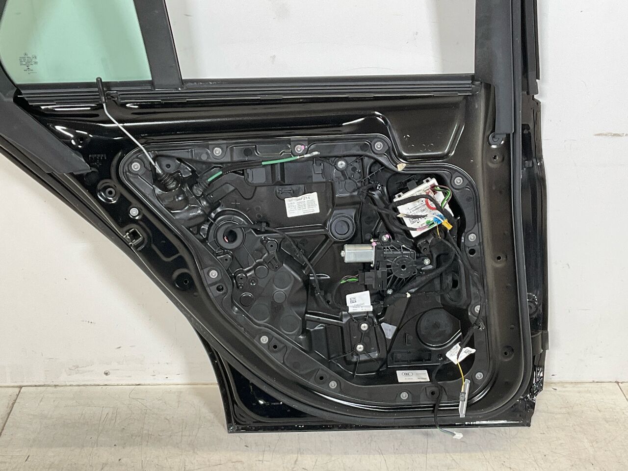 Door left rear MERCEDES-BENZ C-Klasse T-Modell (S205) C 220 BLUETEC  125 kW  170 PS (09.2014-05.2018)