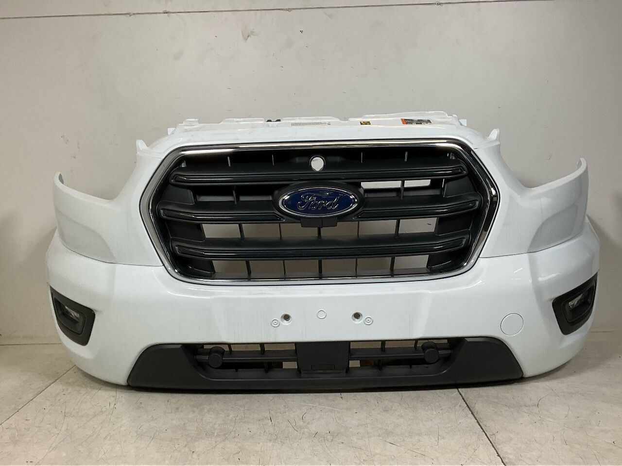 Bumper voor FORD Transit V363 Pritsche/Fahrgestell (FED, FFD) 2.0 TDCi  125 kW  170 PS (03.2016-> )