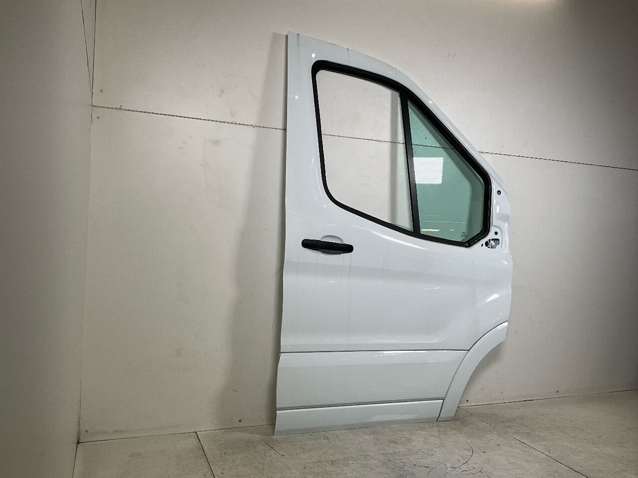 Portier rechts voor FORD Transit V363 Pritsche/Fahrgestell (FED, FFD) 2.0 TDCi  125 kW  170 PS (03.2016-> )