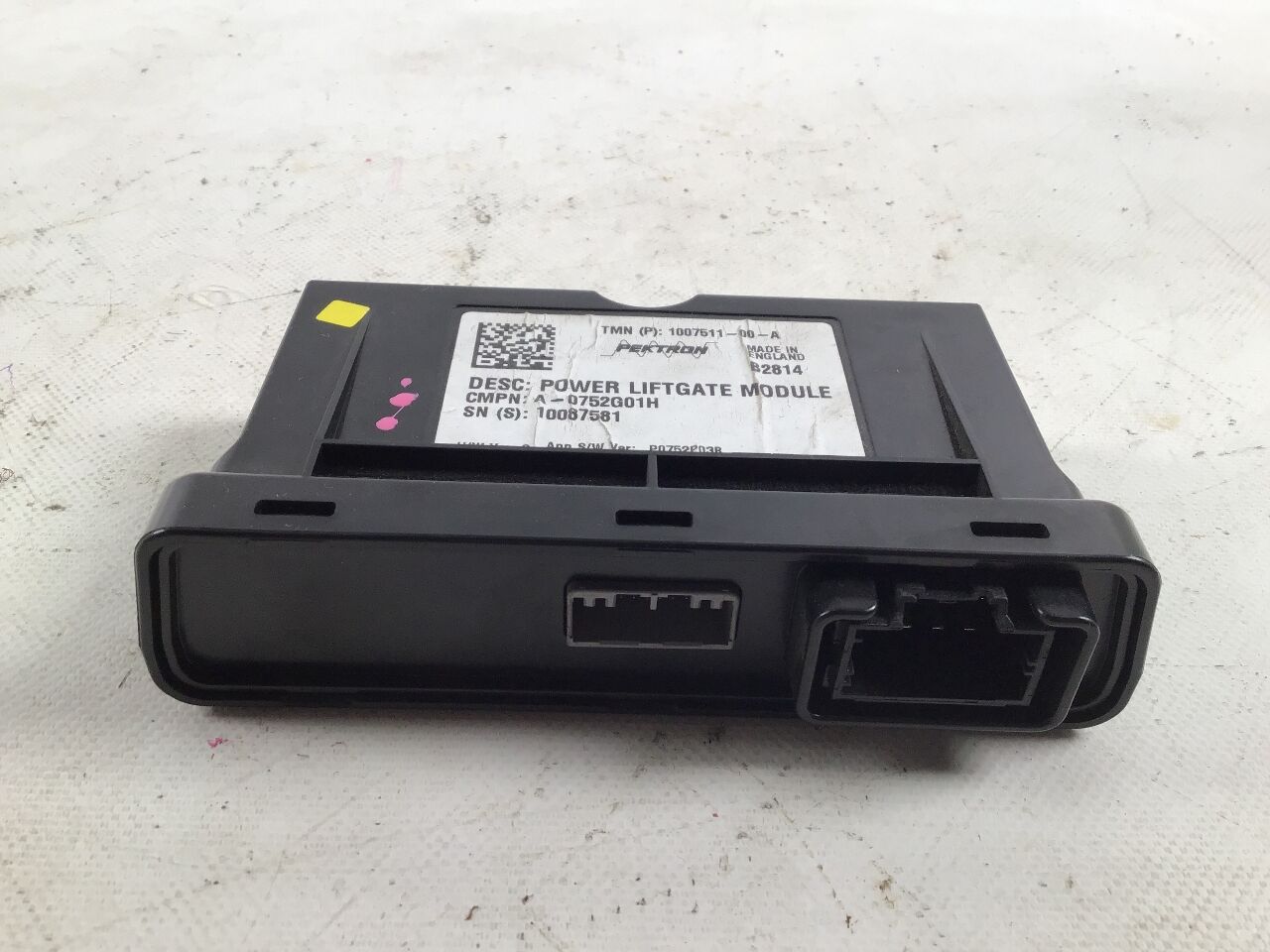 Control unit TESLA Model S (5YJS) 85  285 kW  388 PS (09.2012-02.2016)