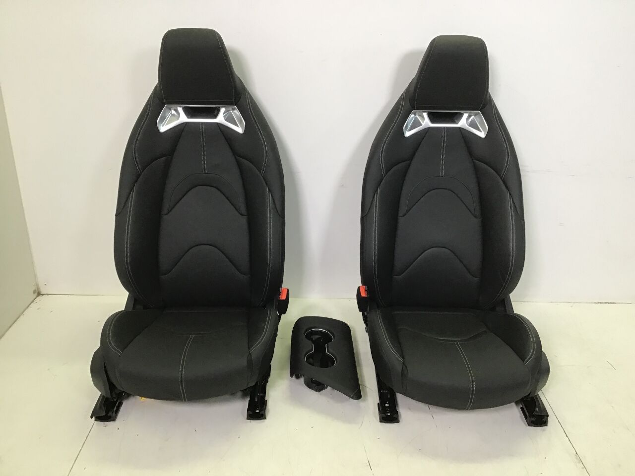 Interior equipment TOYOTA Supra (DB) 3.0 GR  250 kW  340 PS (03.2019-> )