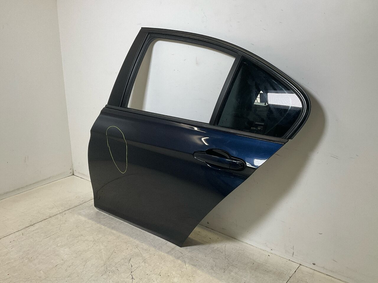 Door left rear BMW 3er (F30, F80) 320d  140 kW  190 PS (07.2015-10.2018)