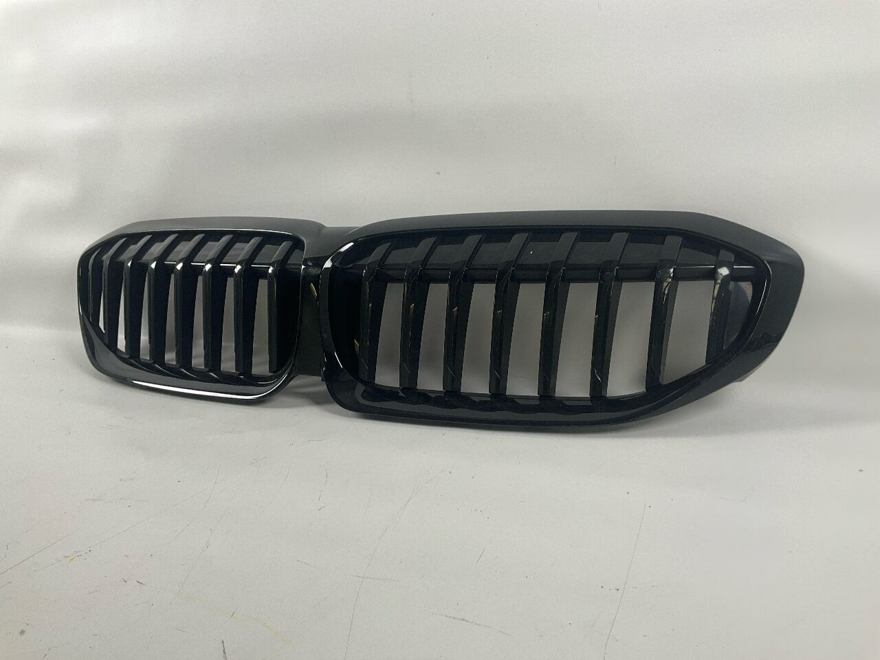 Grille BMW 3er (G20) 320d  140 kW  190 PS (11.2018-> )