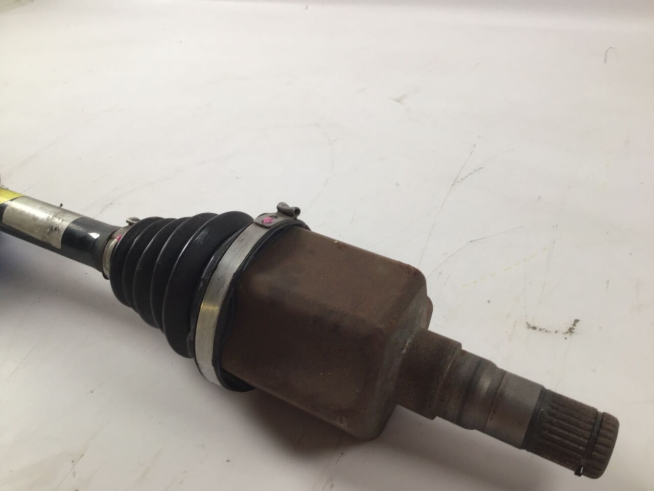 Drive shaft left front VW Golf VIII (CD) 2.0 TDI  110 kW  150 PS (08.2019-> )