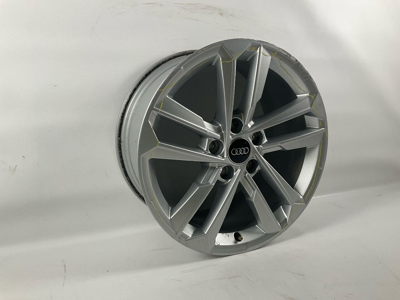 Alloy rim AUDI A3 Sportback (8Y) 30 TFSI  81 kW  110 PS (06.2020-> )