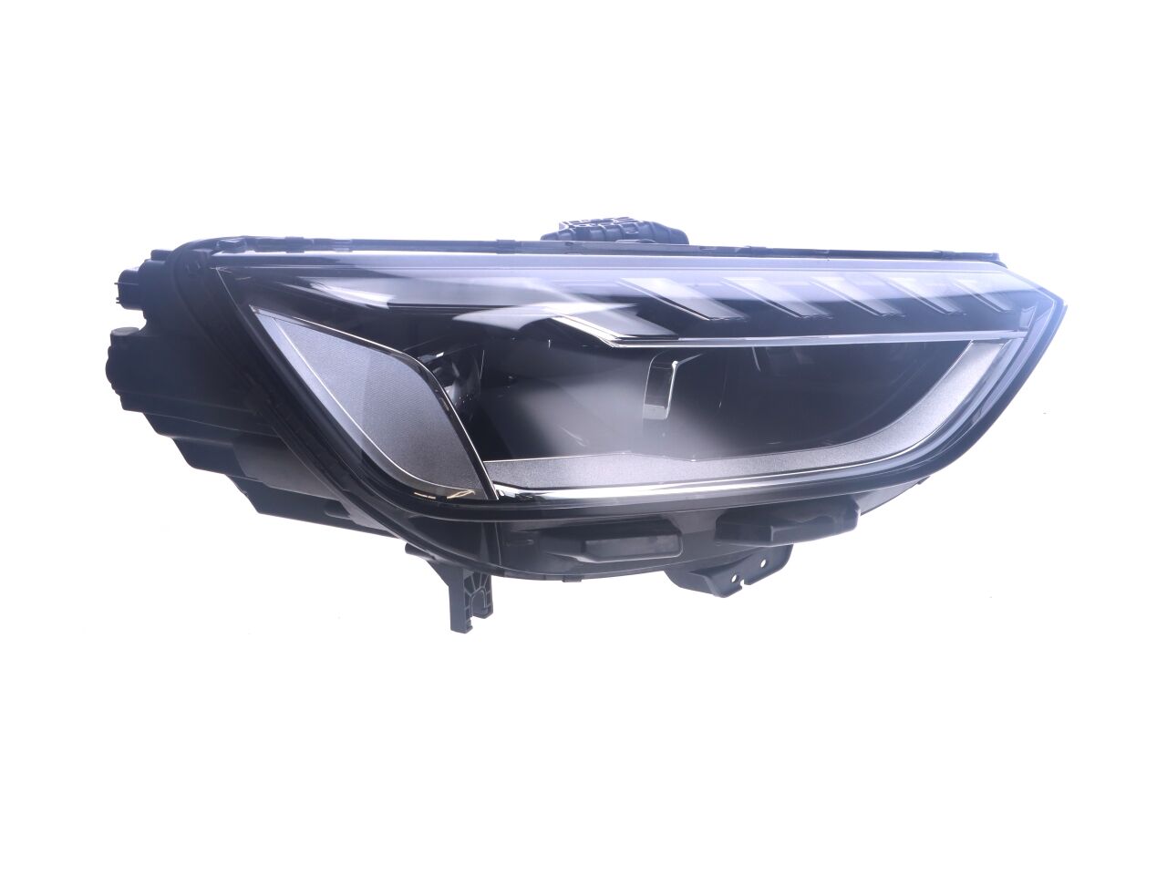 Headlight right AUDI A4 Avant (8W, B9) 35 TFSI Mild Hybrid  110 kW  150 PS (12.2018-> )